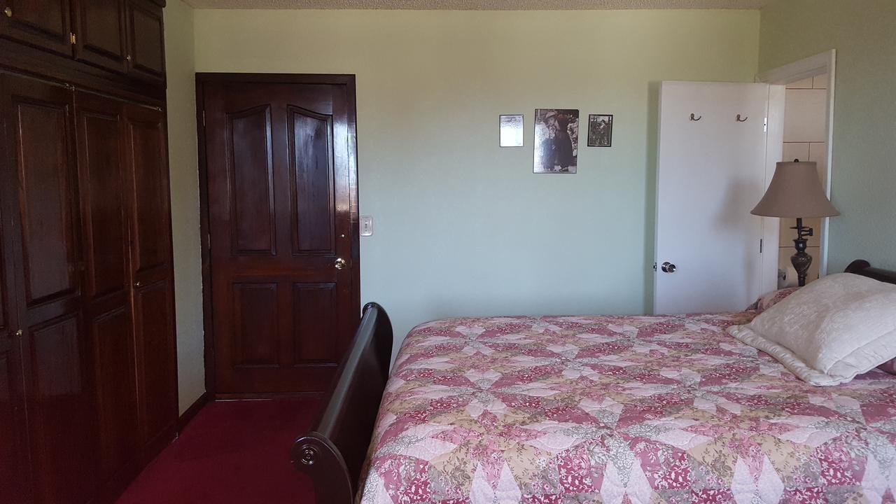 Queen Room,1044570856:JPEG